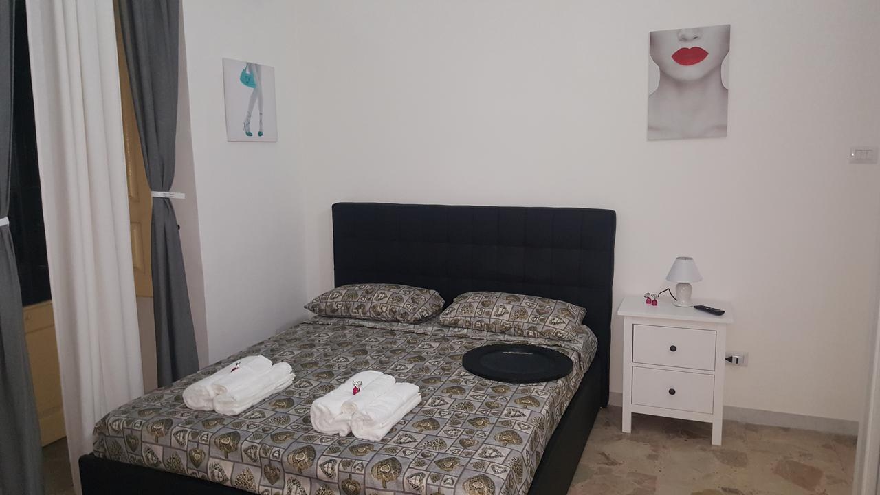 Exclusive House Center Apartment Catania Exterior photo