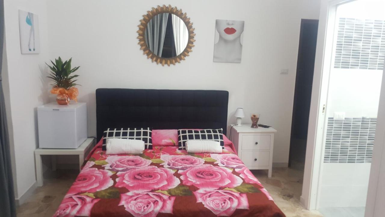 Exclusive House Center Apartment Catania Exterior photo