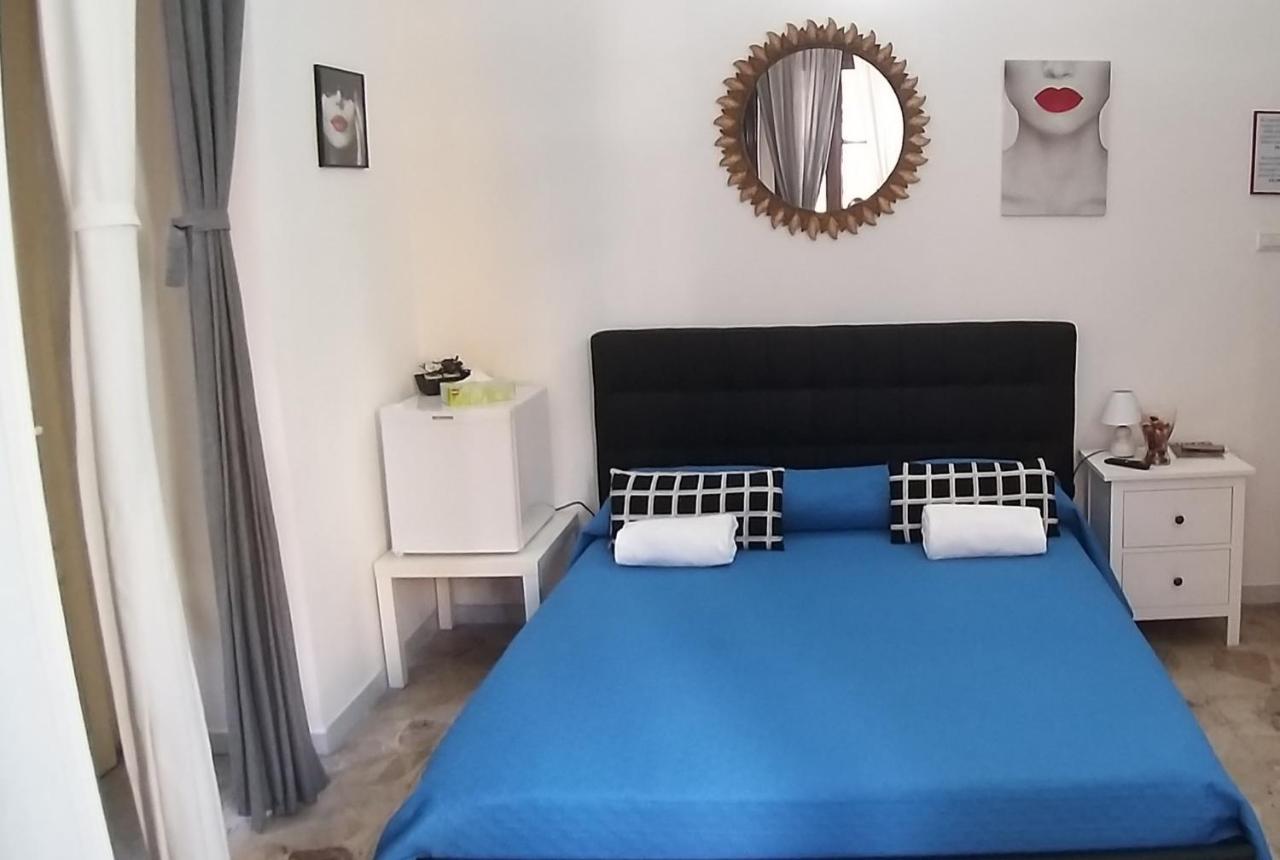 Exclusive House Center Apartment Catania Exterior photo